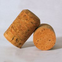 Cork stoppers for sparkling wines
